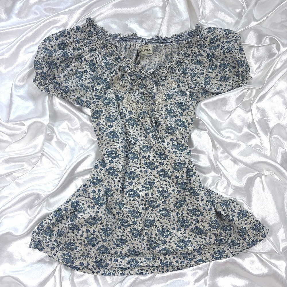 y2k Peasant Blouse Blue Floral Embroidered Cottagecore Top Bit & Bridle